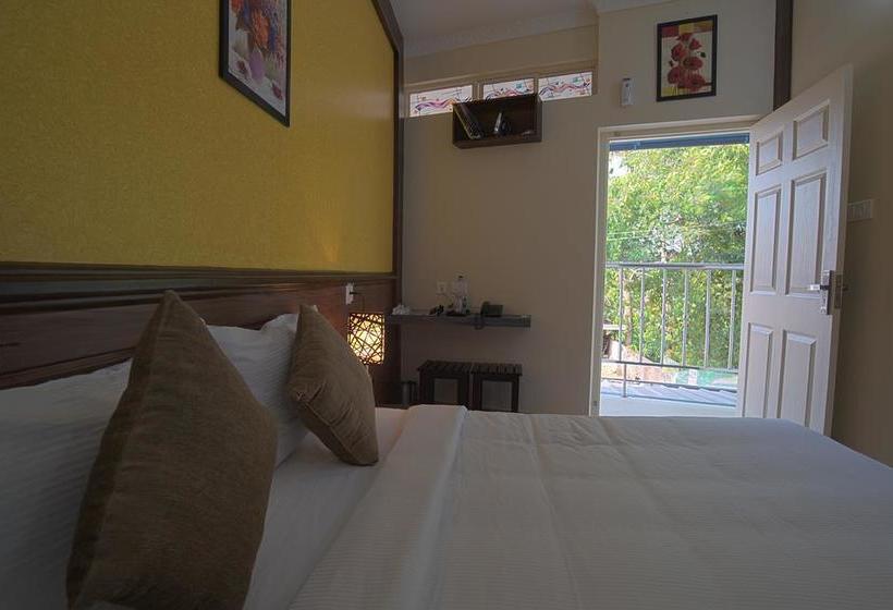 בית מלון כפרי Gems 9 Airport