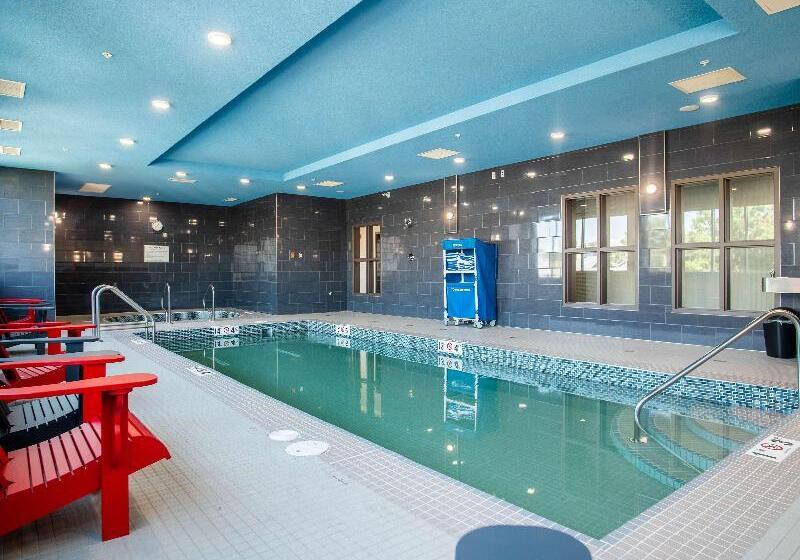 هتل Wingate By Wyndham Kamloops