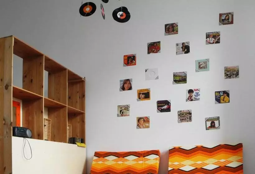 Sandershaus Hostel