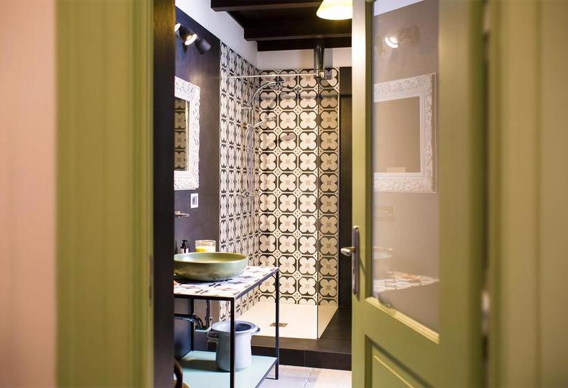 تختخواب و صبحانه Baylon Guest House