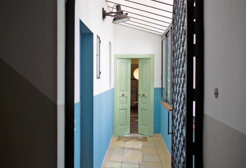 تختخواب و صبحانه Baylon Guest House