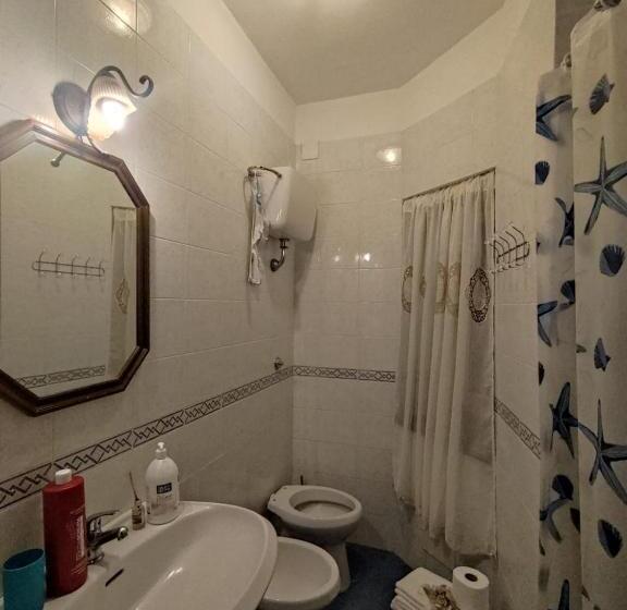 مبيت وإفطار Little Anema & Core