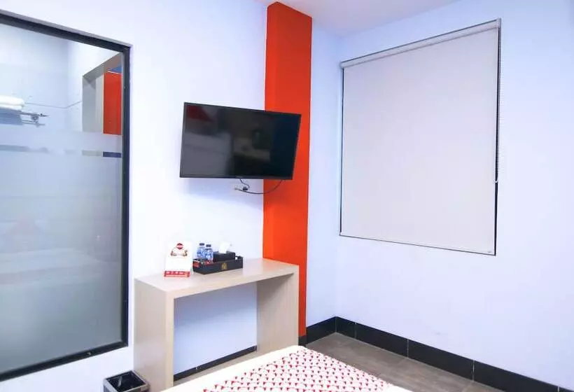 Budget Hotel By The Harbour