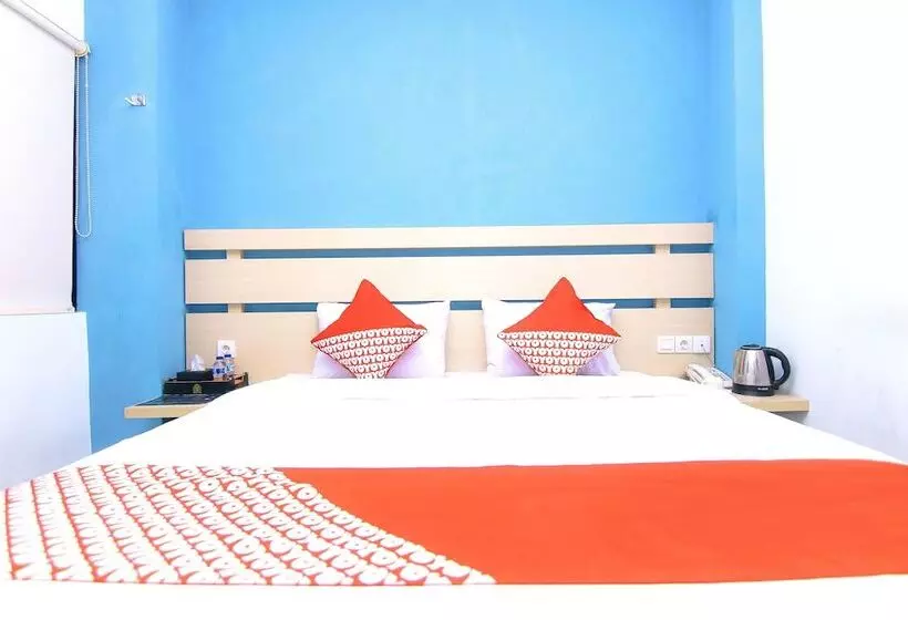 Budget Hotel By The Harbour