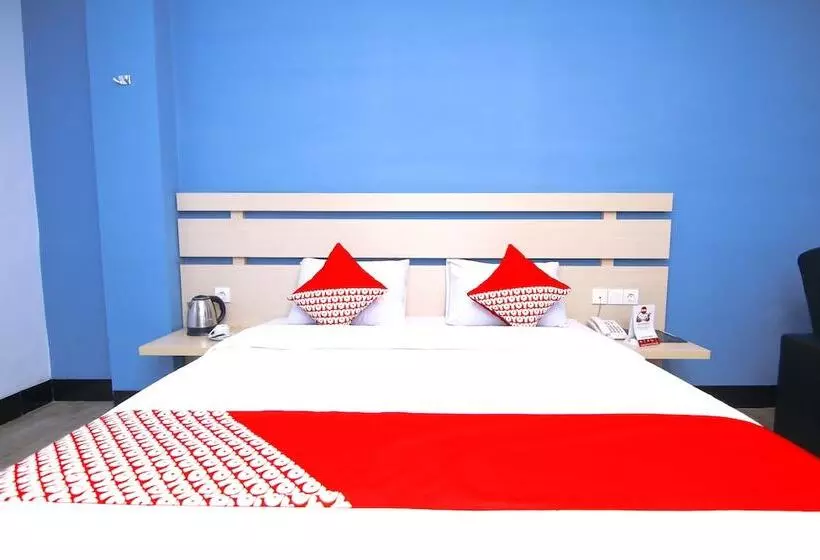 Budget Hotel By The Harbour