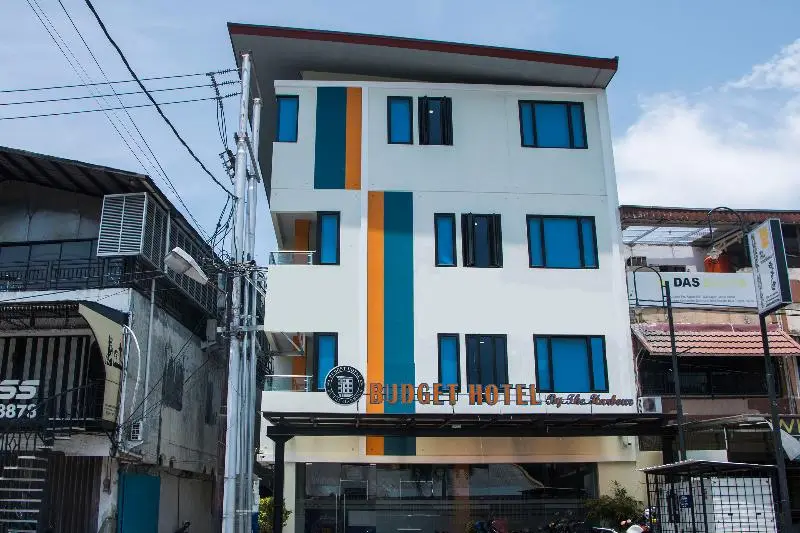 Budget Hotel By The Harbour
