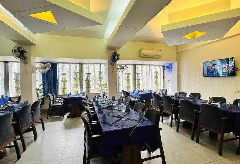 هتل Grand Circle Inn