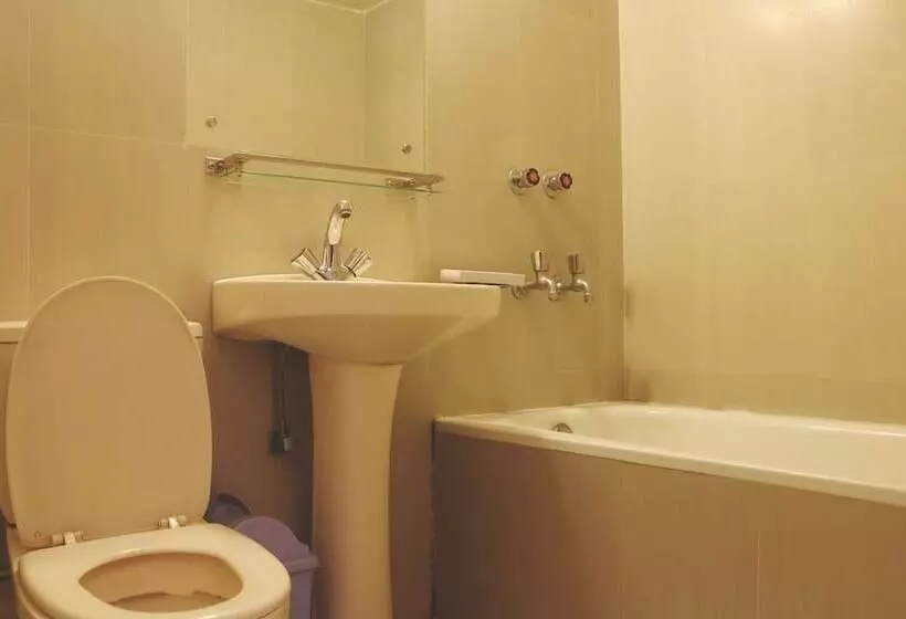 هتل Grand Circle Inn