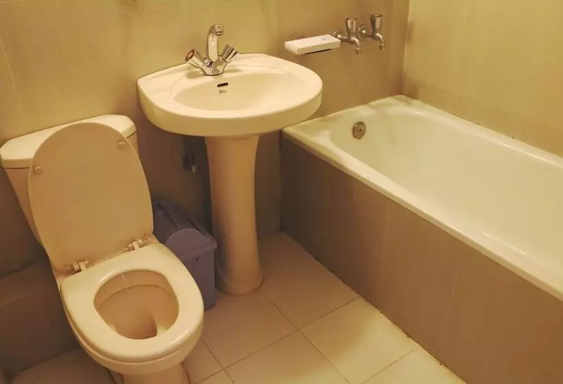 هتل Grand Circle Inn