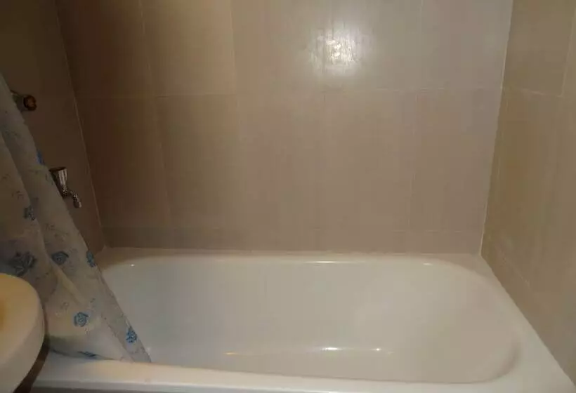 هتل Grand Circle Inn