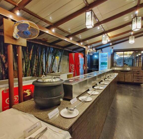 Szálloda Ashwin Igatpuri, Pure Veg & Jain Food