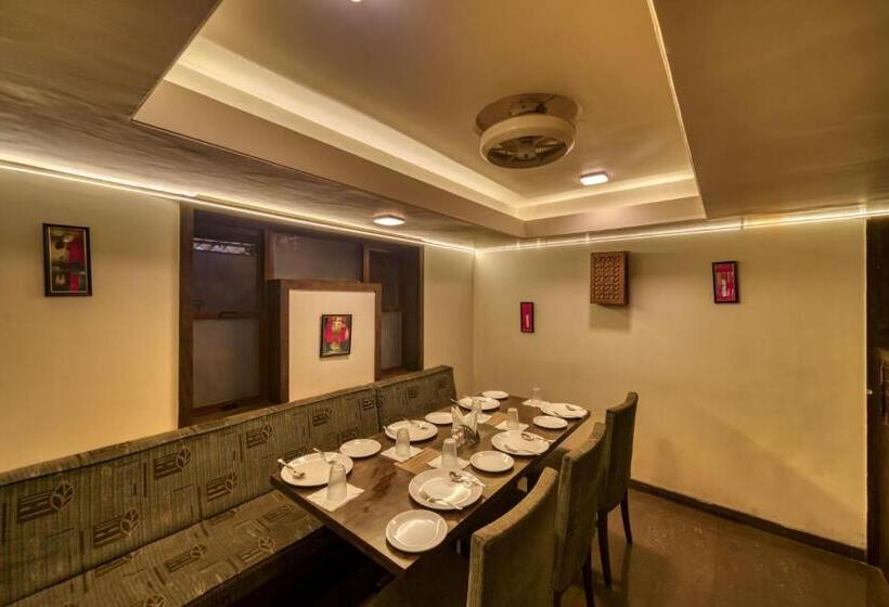 Szálloda Ashwin Igatpuri, Pure Veg & Jain Food