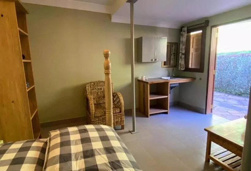 هتل Banda Lodge