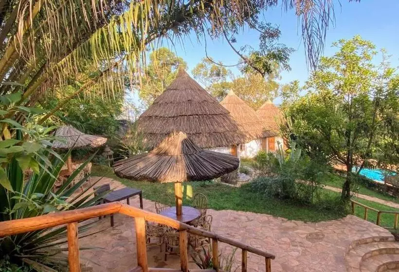 هتل Banda Lodge