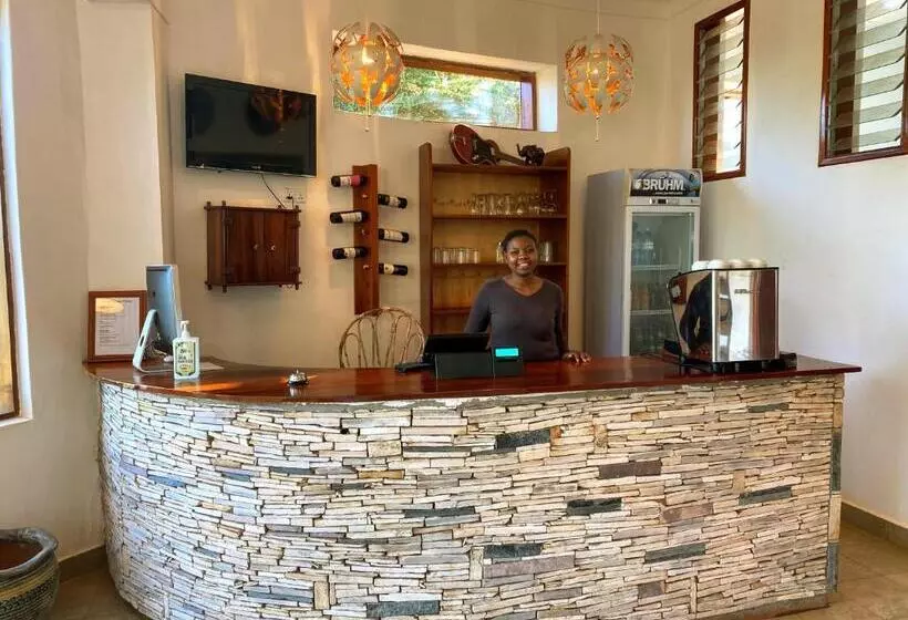هتل Banda Lodge