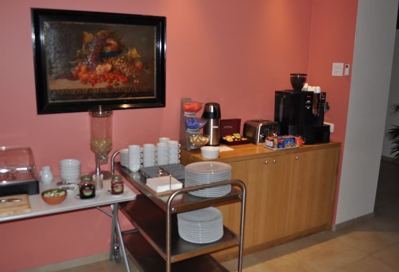 هتل Hôtel Ferme Du Château D Ahin