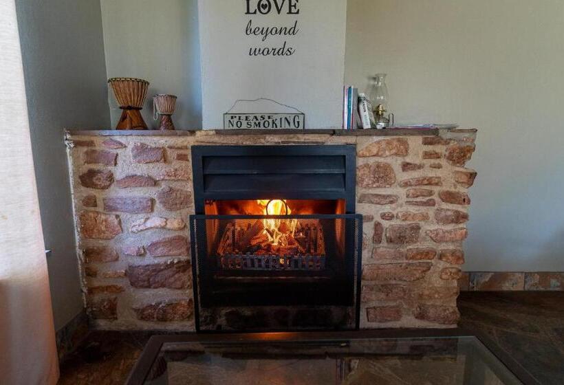 هتل Misty Morn Cottages