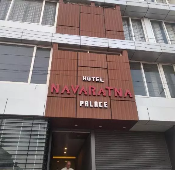 ホテル Navaratna Palace