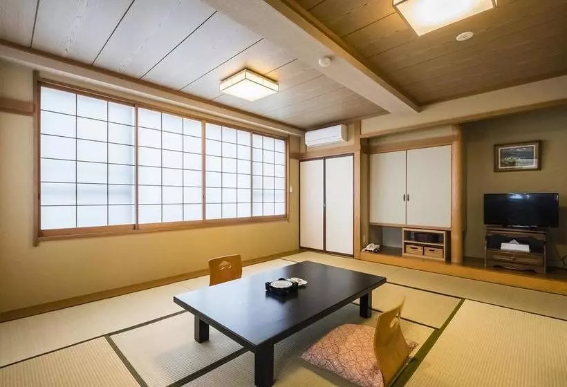 Hotelli New Tomiyoshi