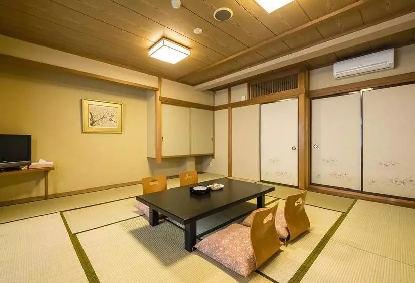 Hotelli New Tomiyoshi