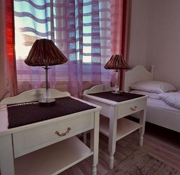 בית מלון כפרי Råda