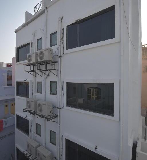 Hotel Sanmukh By Adamo