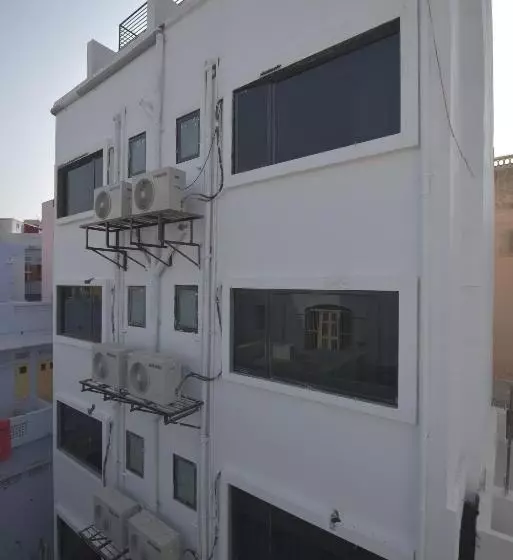 ホテル Sanmukh By Adamo