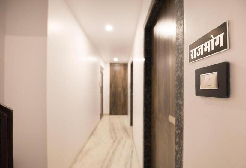 Hotel Sanmukh By Adamo