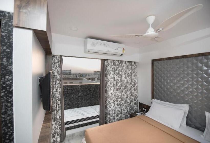 Hotel Sanmukh By Adamo