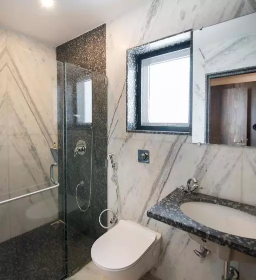 ホテル Sanmukh By Adamo