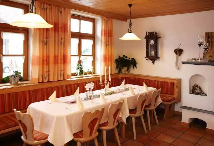 Hotelli Schätzlhof Ohg