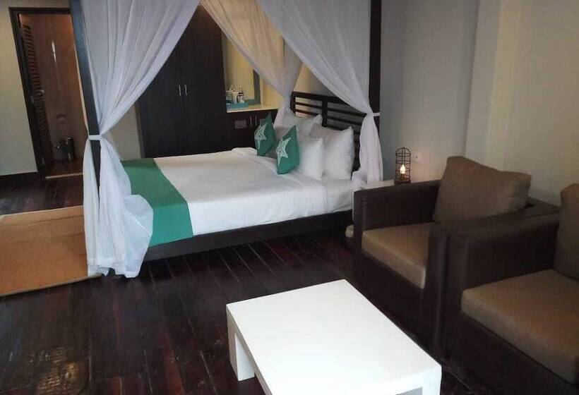 Hotell Sinq Beach Morjim