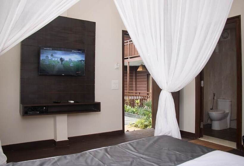 Hotell Sinq Beach Morjim