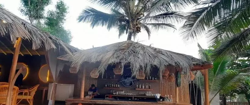 Hotel Sinq Beach Morjim