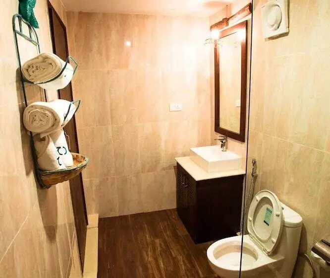 Hotel Sinq Beach Morjim