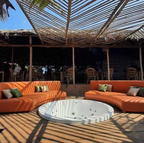 Hotell Sinq Beach Morjim