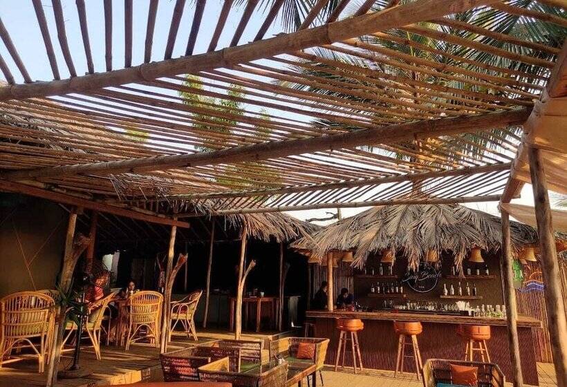 Hotell Sinq Beach Morjim