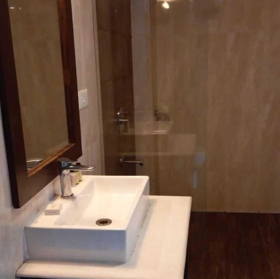 Hotell Sinq Beach Morjim