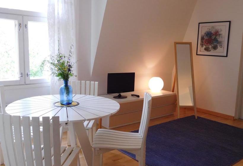 Boutique Hotel Tavis, Check In Olavinkatu 8