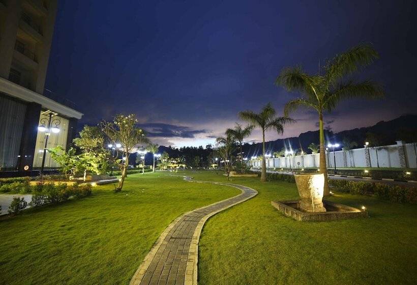 ホテル The Grand Mountain