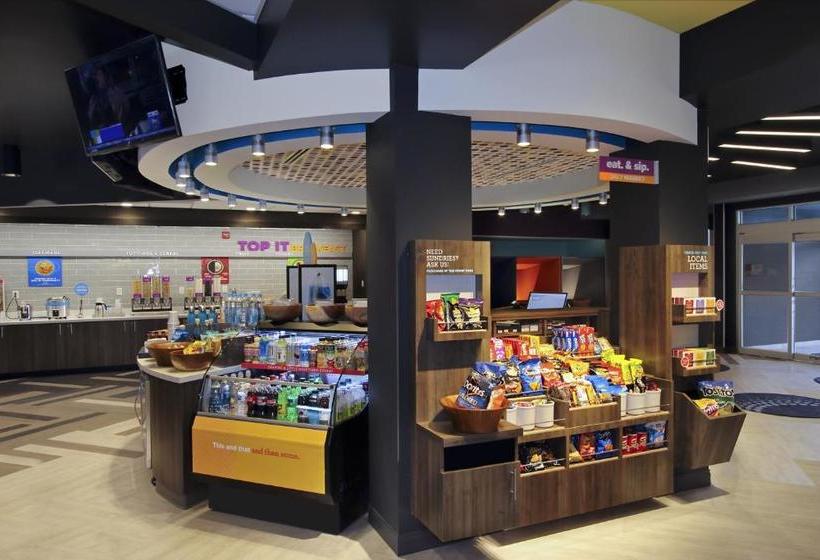 ホテル Tru By Hilton Meridian