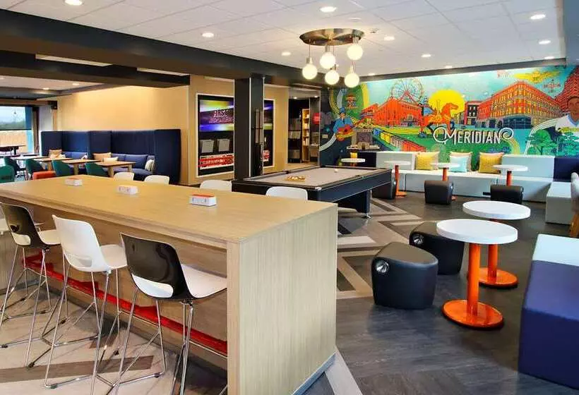 Hotelli Tru By Hilton Meridian