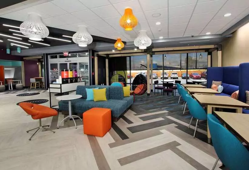 Hotelli Tru By Hilton Meridian