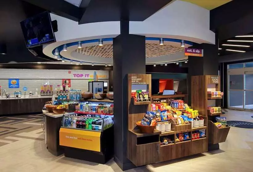 Hotelli Tru By Hilton Meridian