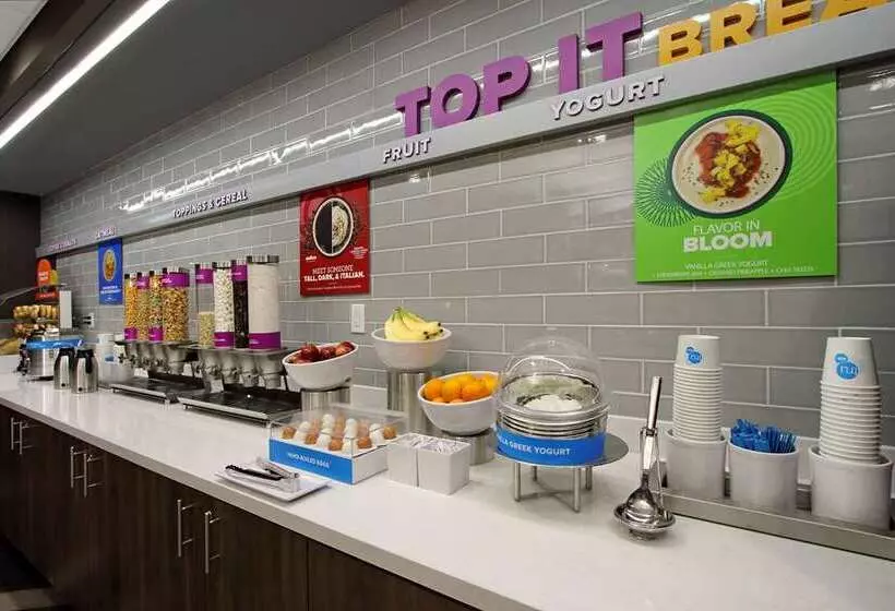 Hotelli Tru By Hilton Meridian