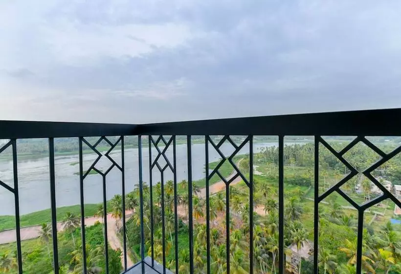 Super Hotel O Tyche Stays