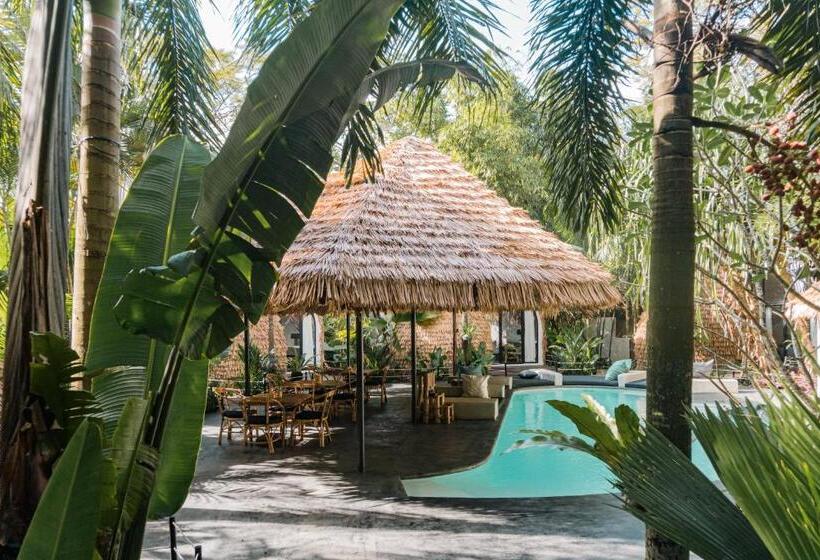 Panorama Beach Club & Resort