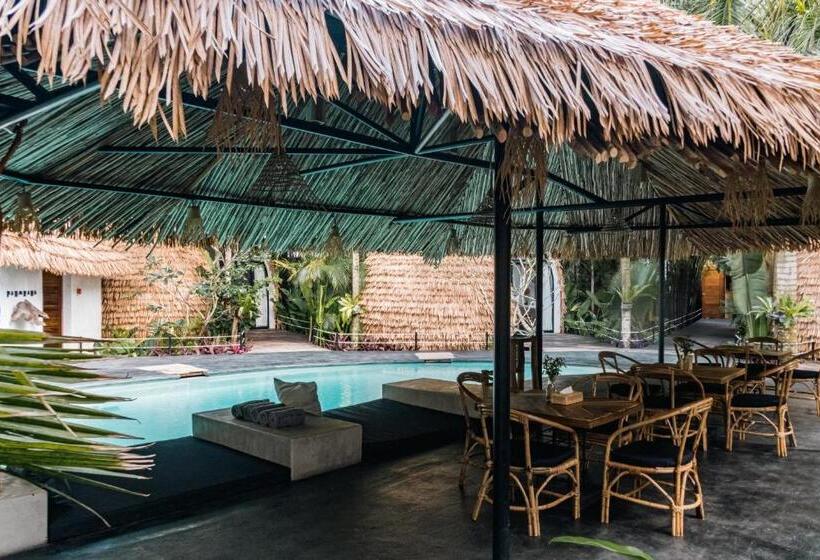 Panorama Beach Club & Resort