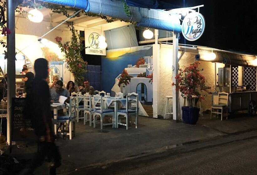 Repag Wayan Canggu Hostel