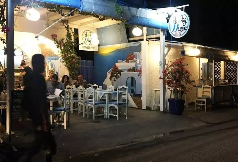 Repag Wayan Canggu Hostel
